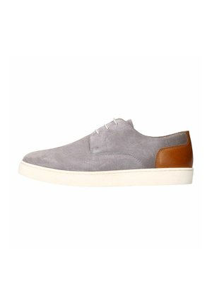 SNEAKER MIT DETAILS - Trainers - grau