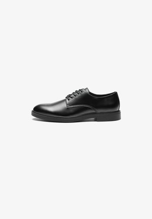 Smart lace-ups - black
