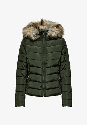 Mørkegrøn quiltet jakke med lynlås foran, lynlåslommer i siderne og hætte med brun og grå kunstpelskant.