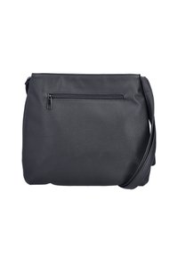 Bolso cruzado de piel negra con un acabado texturizado, cuenta con un bolsillo frontal con cremallera y una correa ajustable para mayor comodidad.