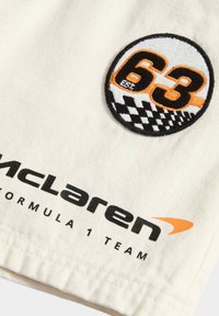Marks & Spencer MCLAREN - Falda vaquera - ecru