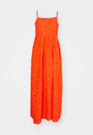 YAS Tall, Robe longue - red