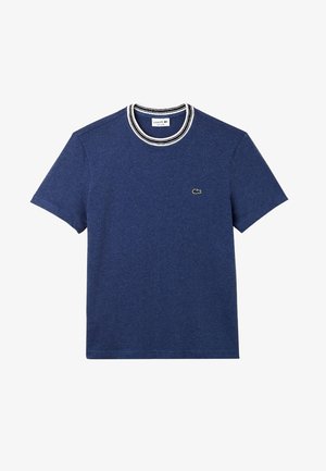 Heren T-shirt met korte mouwen in marineblauw, een crewneck-kraag met witte en zwarte strepen, en een klein groen krokodillenlogo op de borst.