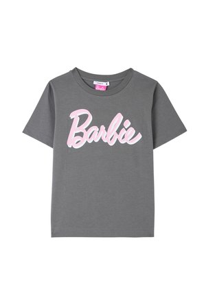 T-shirt di cotone grigio con maniche corte, con la parola "Barbie" in grande testo corsivo rosa sul davanti. Collo a giroclassico.