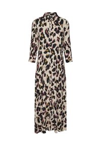 Abito con stampa leopardata, colletto, maniche a tre quarti, apertura con bottoni e una silhouette fluida. I colori includono beige, nero, rosa e accenti dorati.
