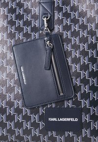 KARL LAGERFELD VOYAGE TOTE - Τσάντα Tote - navy blue