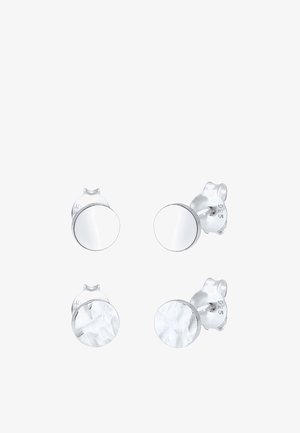 Hopeakorvakorut, joissa on kaksi muotoilua: toinen on sileä peilipinta ja toinen on teksturoitu, ristikkäinen kuvio.