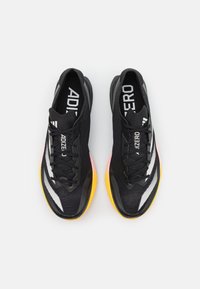 adidas Performance ADIZERO ADIOS 8 - Tekaški copati za cesto - core black/metallic/spark