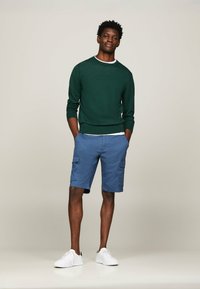Tommy Hilfiger JOHN - Shorts - aegean sea