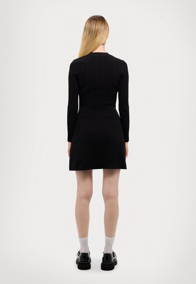 sandro Strickkleid - noir