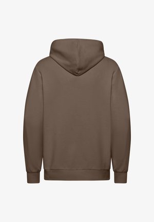 Bruine hoodie met een trekkoordkap, lange mouwen en ribbelboorden aan de mouwen en onderkant. De stof lijkt glad met een licht textuur.
