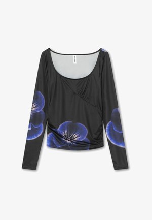 Juodas ilgomis rankovėmis viršus su apykakle, šoniniu raukinimu ir mėlynais gėlių raštais. Pagamintas iš lygaus, elastingo audinio.