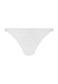 String blanc en coton avec des fines bretelles latérales, design minimaliste, texture lisse et finition sans couture. Aucun motif ni accent supplémentaire.