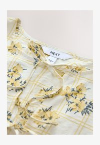 Ikke valgt, yellow white check floral print