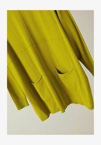 Unausgewählt, green