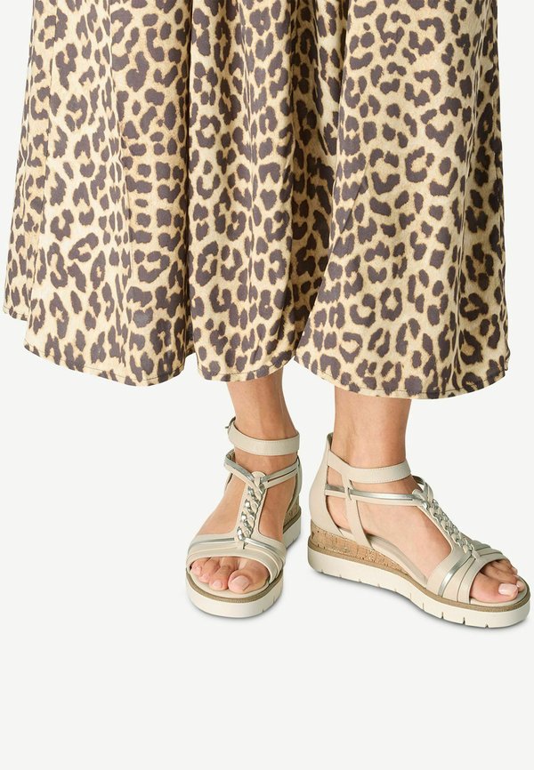 Plateausandalette - ivory comb