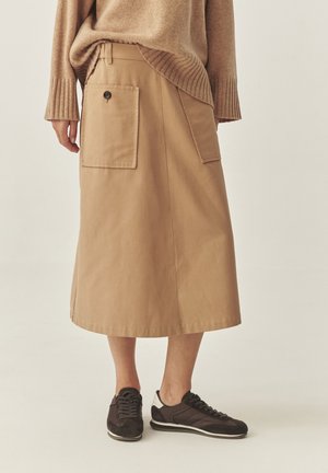 ISLAND - Falda acampanada - beige camel