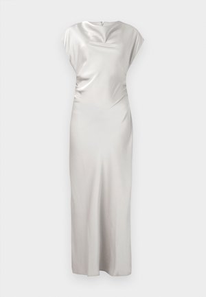 Pikk hõbedane satiinkleit drapeeritud rindadega, lühikeste varrukatega ja peene käärme kaelusega. Omab sujuvat, keha ligi liibuvat siluetti ja selja tõmblukku.