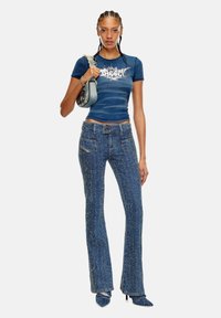 Diesel D EBUSH S - Vaqueros bootcut - blue
