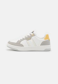 Esprit STRIP - Sneaker low - dusty yellow