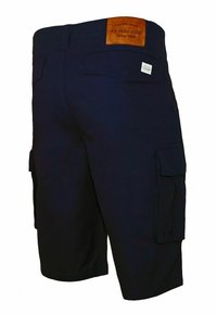 Marinblå cargoshorts med en slät textur, som har sidfickor, en läderetikett i midjan och stickade detaljer.