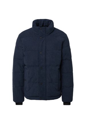 Navyblauer Daunenjacke mit hohem Kragen, Druckknopfverschluss und gerippten Bündchen. Verfügt über gesteppte Textur und ein Patch an der linken Ärmeln.