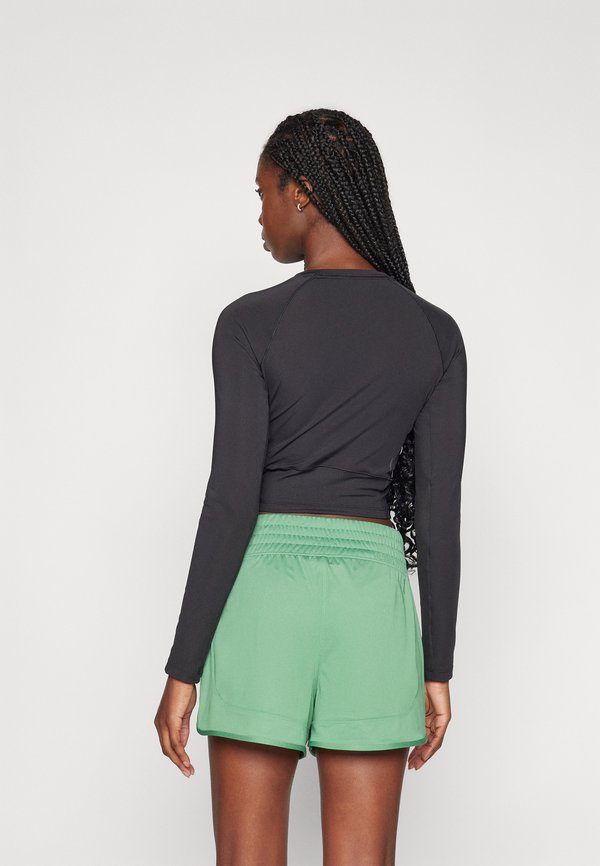 TRAIN ESSENTIALS MATERIAL MIX LONG SLEEVE - Long sleeved top3