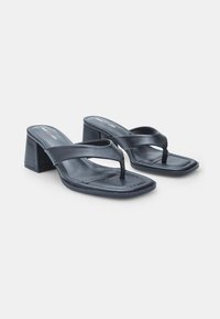 Bata BATA RED LABEL - Sandales tongs - nero