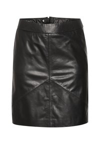 Falda de cuero negro con forma ajustada, que presenta una textura suave, costuras en ángulo y una cinturilla con cierre a presión.
