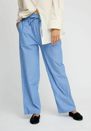 MOON - Pantalones - heaven blue ecru