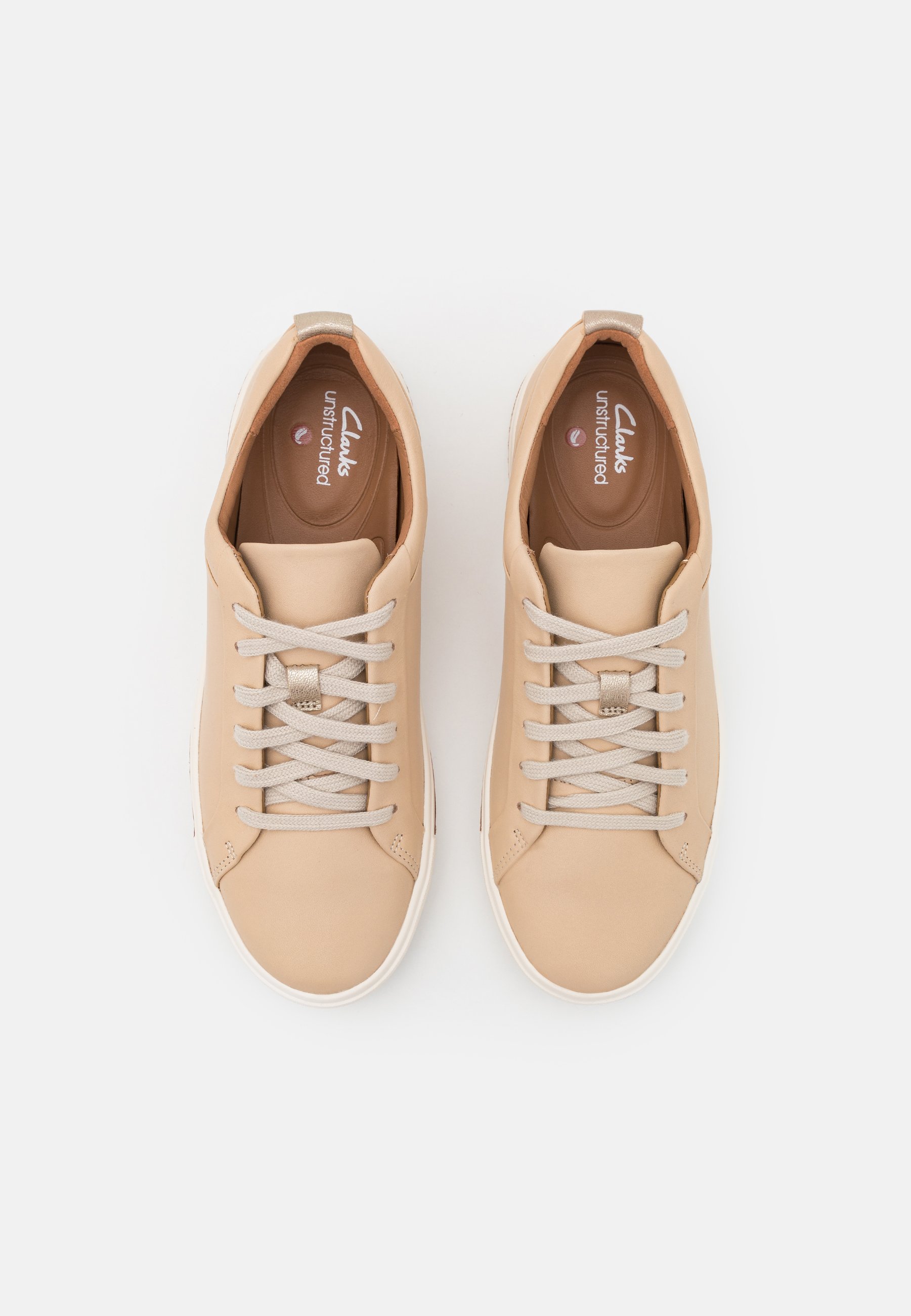 light up trainers clarks