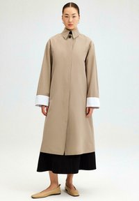 Touché Privé - WITH CUFF  - Trenchcoat - beige Miniaturebillede 1