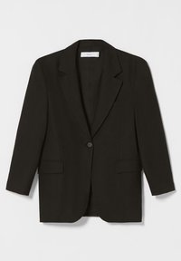 Svart blazer i en slät tygkvalitet, med enstaka knäppning, slagkragar, två framfickor och en klassisk passform.