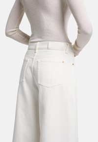 7 for all mankind WIDE  WILLOW  - Flared Jeans - white