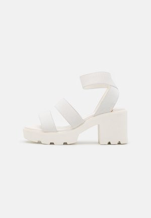 Sandali con plateau - white