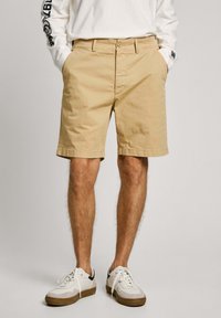 Pepe Jeans - REGULAR  - Shorts - khaki beige Thumbnail Image 1