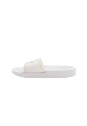 Sandal alb de tip slide, cu un superior neted și o bandă texturată, având detalii embosate și o talpă plată, căptușită.