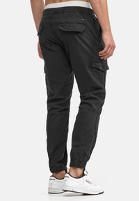 INDICODE JEANS Cargobroek - black