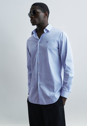 INFORMAL SHIRT STRIPED MEDUSA  - Shirt - celeste/optic white