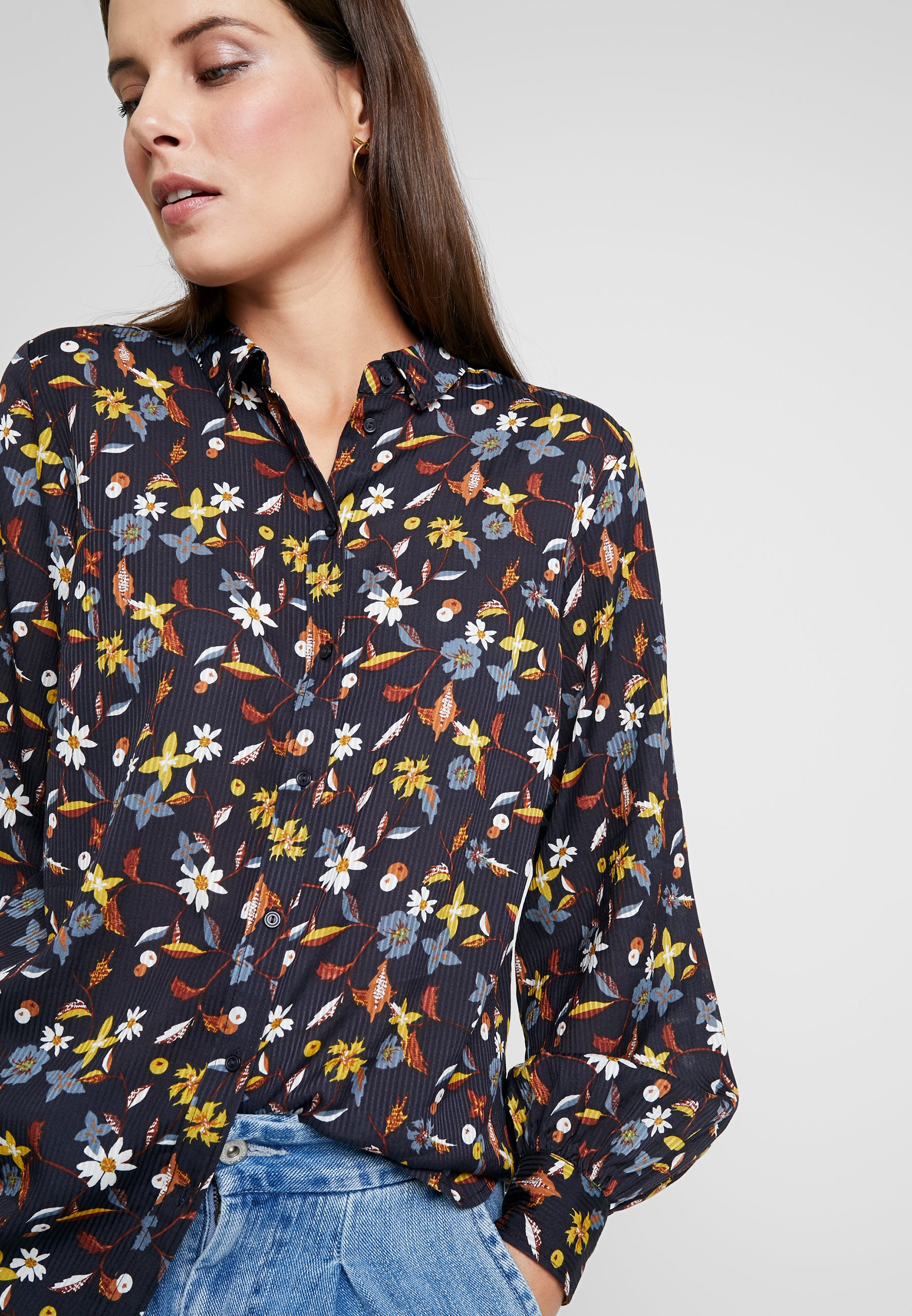 Part Two TALA Skjorte berry flowerdark blue. Zalando.no Part Two TALA Skjorte berry flowerdark blue. Zalando.no