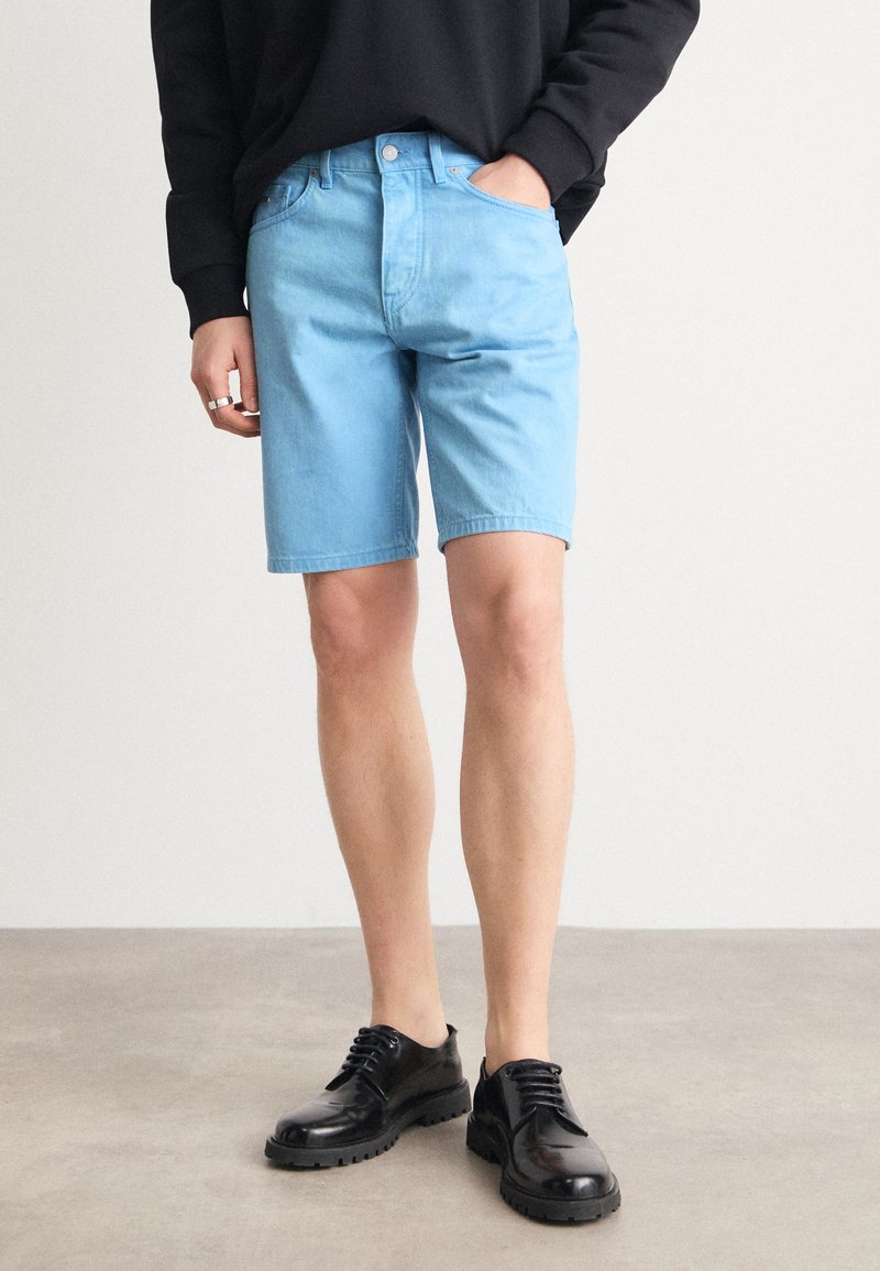 BOSS ANDERSON - Relaxed & Loose Fit - Shorts di jeans - open blue