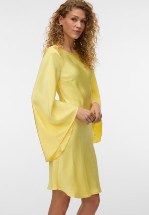 Vero Moda, VMKAMILE WIDE SLEEVE SHORT DRESS - Cocktailkleid/festliches Kleid - lemonade