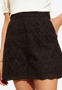 Kratke hlače - black