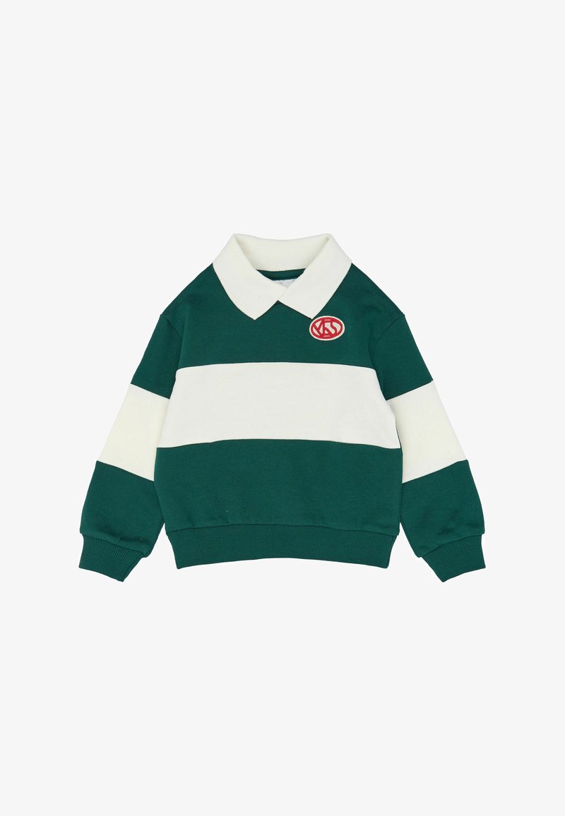 Pull-over style rugby vert foncé et blanc avec col blanc, large bande blanche horizontale sur la poitrine et les manches, et petit logo rouge sur la poitrine.