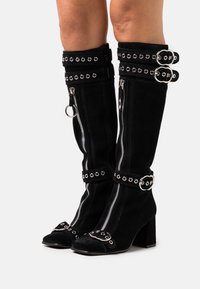 Jeffrey Campbell Kozaki