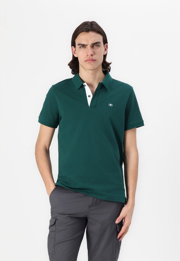 WITH CONTRAST - Polo shirt