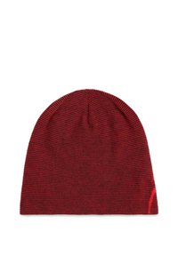 Beanie rosso lavorato a maglia in tessuto testurizzato, con una parte superiore senza cuciture e una vestibilità aderente, caratterizzato da sottili strisce più scure che attraversano il tessuto.