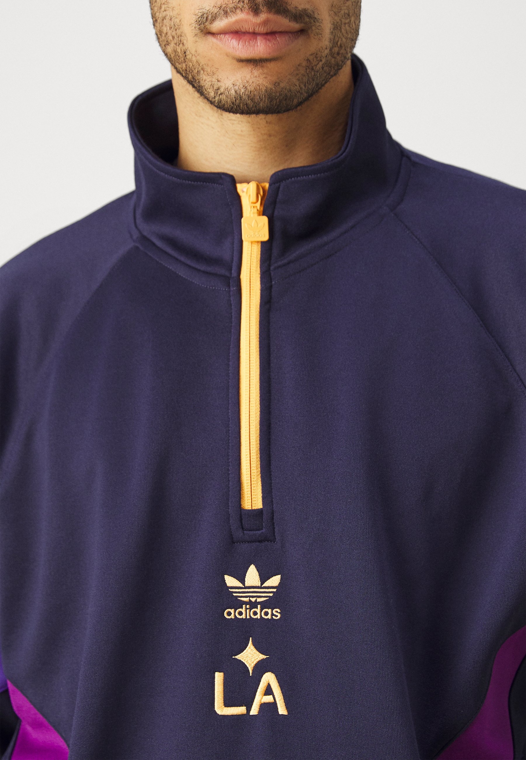 LA Galaxy ☆アディダス☆Originals Half-Zip Crew Sweatshirt adidas Men's LA Galaxy Originals Half-Zip Crew Sweatshirt