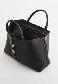 Černá textura kůže kabelka s dvěma uchy, zlatým zipem a kováním, otevřenou horní částí a vnitřní kapsou na zip.