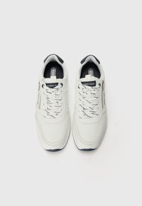 Thumbnail Image 4
